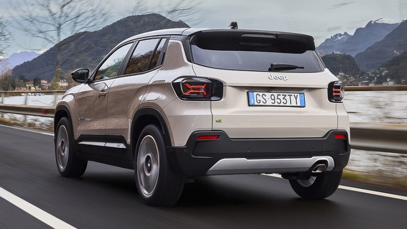Успех Jeep Avenger в Европе: 100 000 заказов получено всего за полтора года с момента запуска