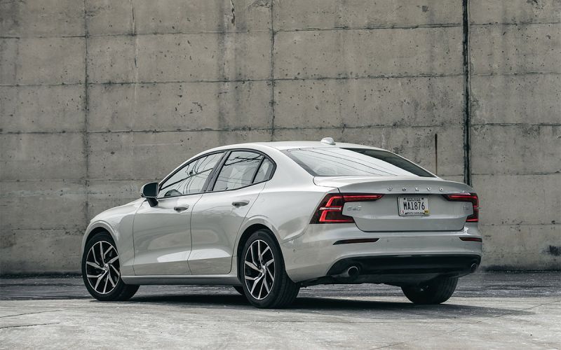 Volvo прекратит производство седана S60. Его место займет новый кроссовер