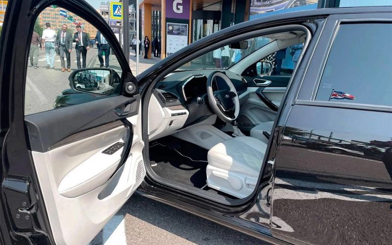 АвтоВАЗ обещает выпустить до 3000 Lada Aura до конца года