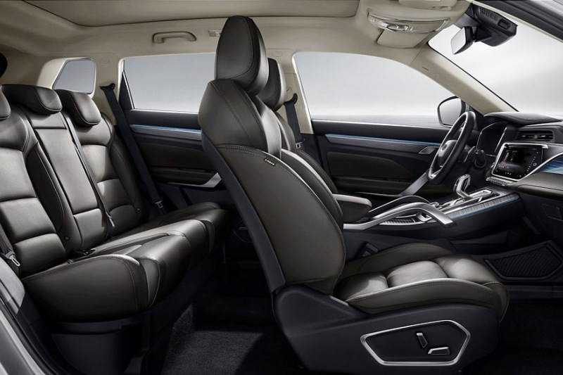 Белорусский кроссовер Belgee X70 запущен в России: дешевле Geely Atlas Pro