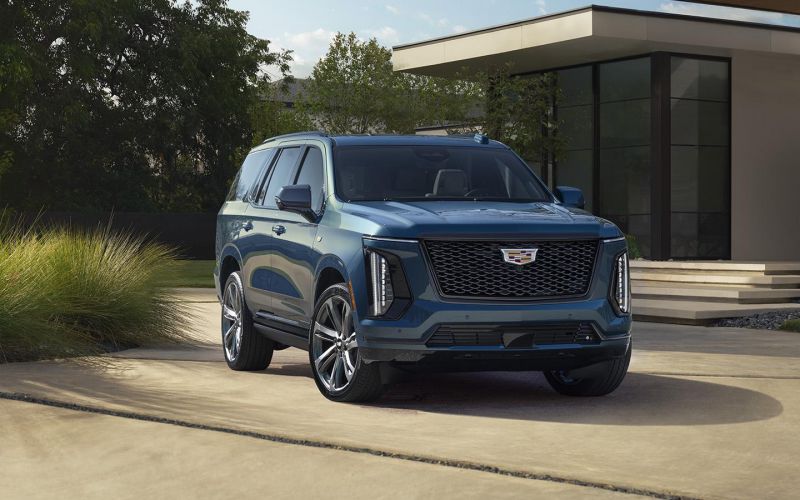Cadillac демонстрирует обновленный внедорожник Escalade. Фото