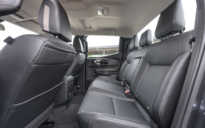 Дилер привозит в Россию Mitsubishi L200 нового поколения сколько это стоит