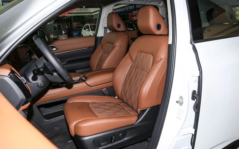 Дилер привез в Россию новый Nissan Pathfinder за 6 миллионов фунтов стерлингов