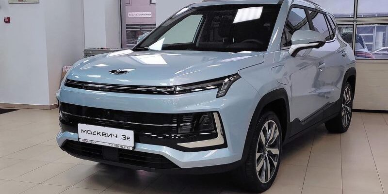 Электромобиль «Москвич 3е» подорожал на ₽600 тыс. со старта продаж