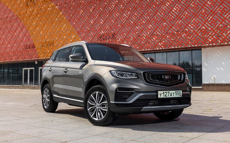 Geely Atlas Pro превращается в Belgee X70: как на самом деле ведет себя этот кроссовер