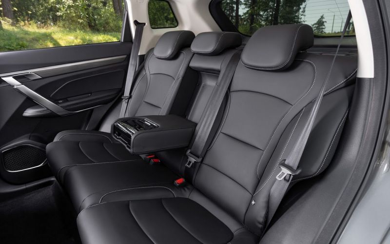 Geely Atlas Pro превращается в Belgee X70: как на самом деле ведет себя этот кроссовер