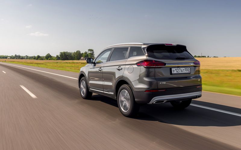 Geely Atlas Pro превращается в Belgee X70: как на самом деле ведет себя этот кроссовер