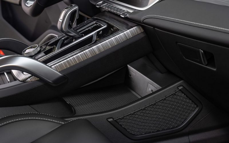 Geely Atlas Pro превращается в Belgee X70: как на самом деле ведет себя этот кроссовер