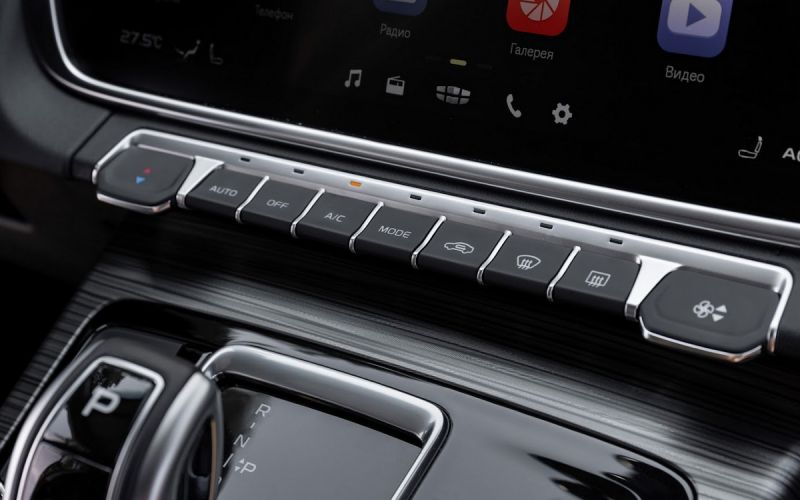 Geely Atlas Pro превращается в Belgee X70: как на самом деле ведет себя этот кроссовер