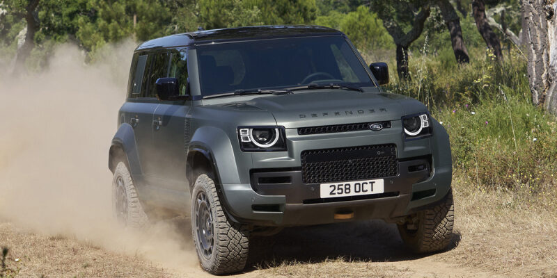 Land Rover Defender Octa: 635-сильный битурбомотор и 4,0 секунды до «сотни»