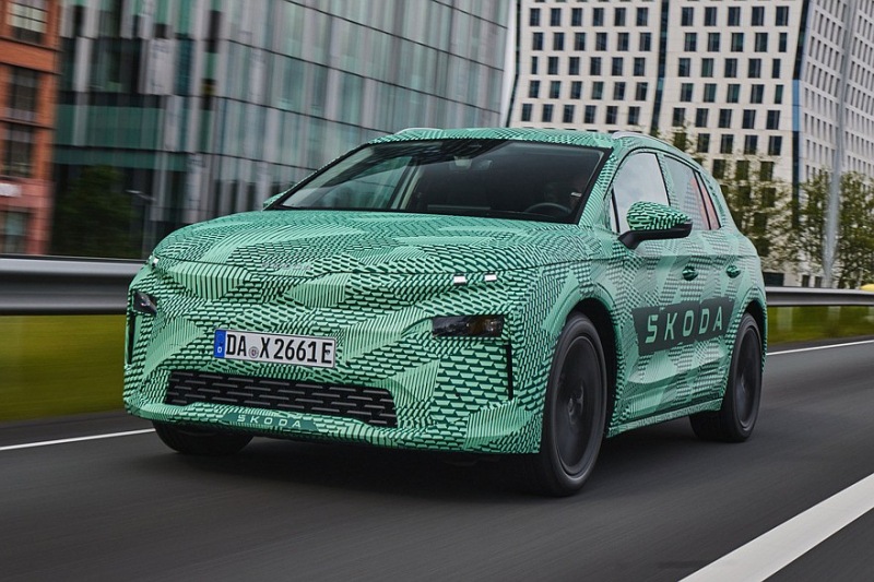 Новый кроссовер Skoda Elroq: фото и подробности