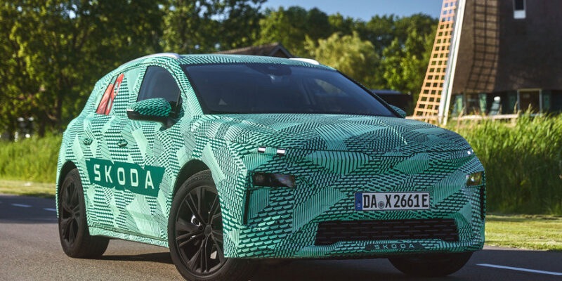 Новый кроссовер Skoda Elroq: фото и подробности