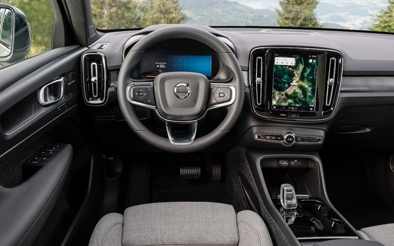 от iCar 03 до Mercedes-Benz E-Class. Объявлены цены на новые российские автомобили