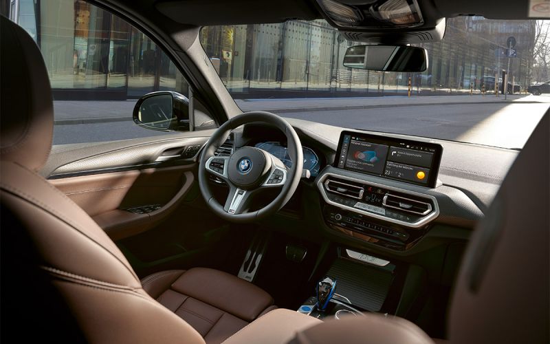 В России начинают продавать электрический BMW iX3 посредством параллельного импорта