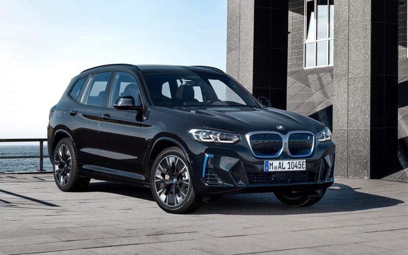 В России начинают продавать электрический BMW iX3 посредством параллельного импорта