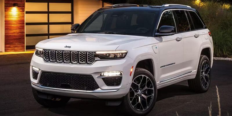 В России начались продажи Jeep Grand Cherokee по параллельному импорту