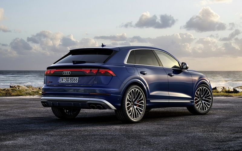 В России запущен рестайлинговый Audi SQ8 по цене 20 миллионов долларов

