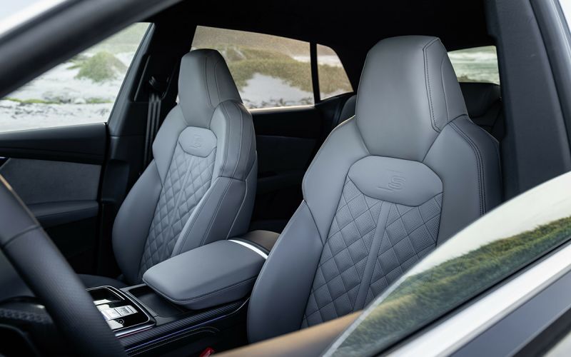 В России запущен рестайлинговый Audi SQ8 по цене 20 миллионов долларов

