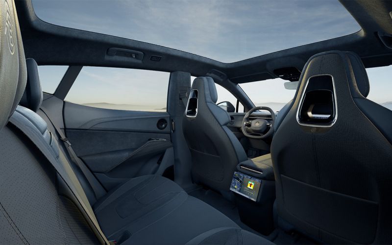 Электромобиль Lotus Eletre мощностью 918 л.с прибыл в Россию за 23 миллиона фунтов стерлингов