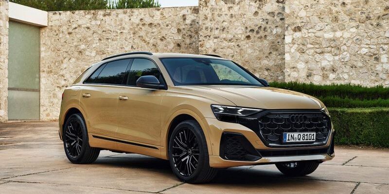 В Россию привезли рестайлинговый Audi Q8. Сколько он стоит