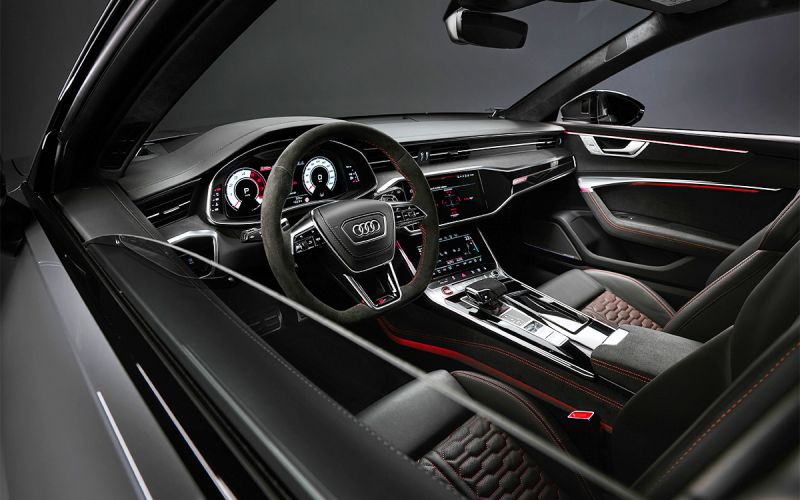 Самая мощная версия Audi RS6 Performance приземлилась в России за 23,4 миллиона фунтов стерлингов