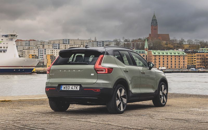 Лучшими семейными кроссоверами были названы BMW, Mazda и Skoda. Рейтинги и цены