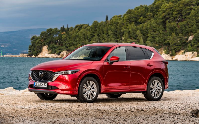 Лучшими семейными кроссоверами были названы BMW, Mazda и Skoda. Рейтинги и цены