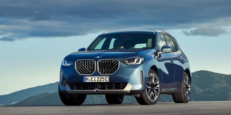Дилеры решили привезти в Россию новые BMW X3 и Audi A5. Что еще ждать