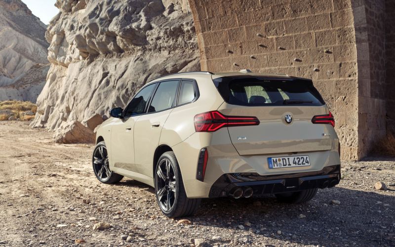 Дилеры решили представить в России новые BMW X3 и Audi A5. Чего еще ожидать