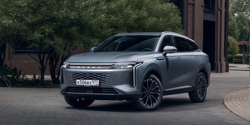 Купе-кроссовер Exeed RX за месяц подешевел на ₽550 тыс.
