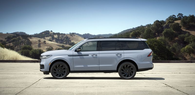 Lincoln представляет новый внедорожник Navigator. Фотографии и характеристики