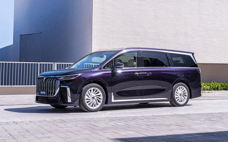 Параллельно импортные автомобили дорожают: когда и как сэкономить