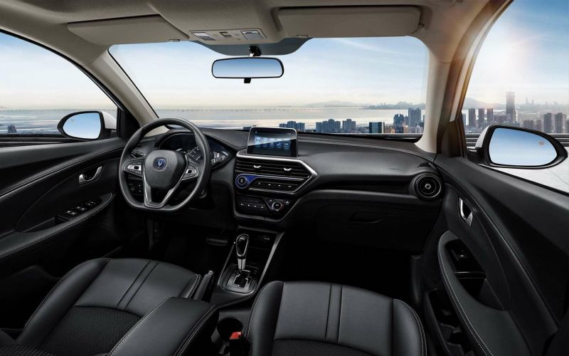 Новая Lada Vesta с ESC: с какими иномарками она составит конкуренцию