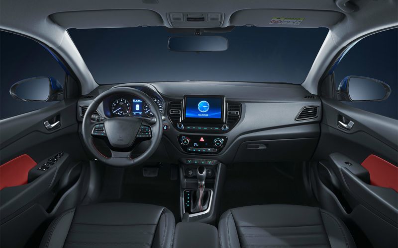 Новая Lada Vesta с ESC: с какими иномарками она составит конкуренцию