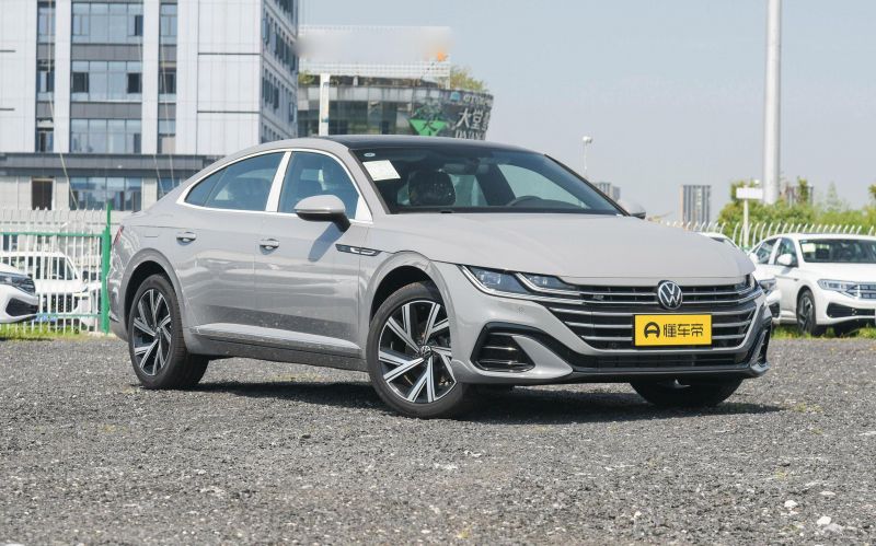 Новый Volkswagen Passat CC начал продажи в России. Подробности и цены