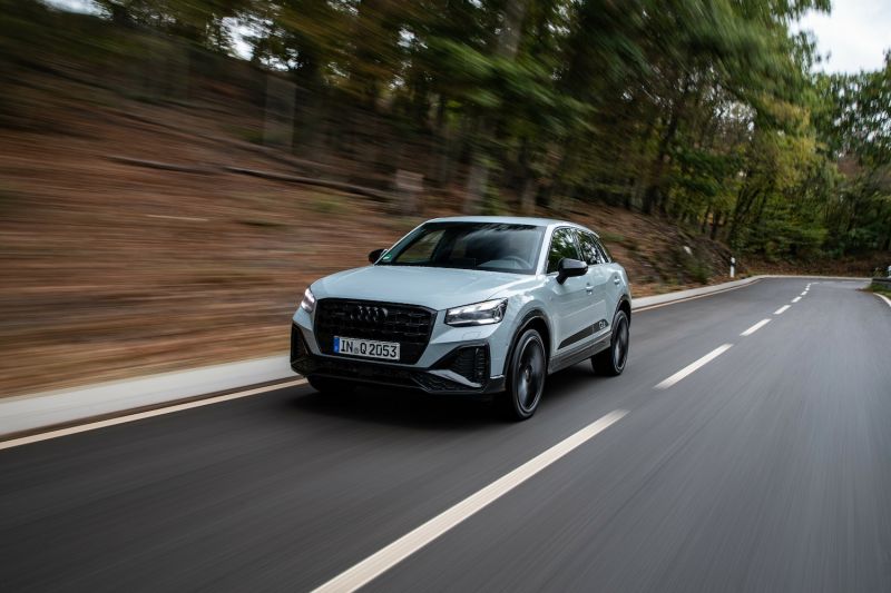 Рестайлинговый Audi Q2 начал продажи в России. Подробности и цены
