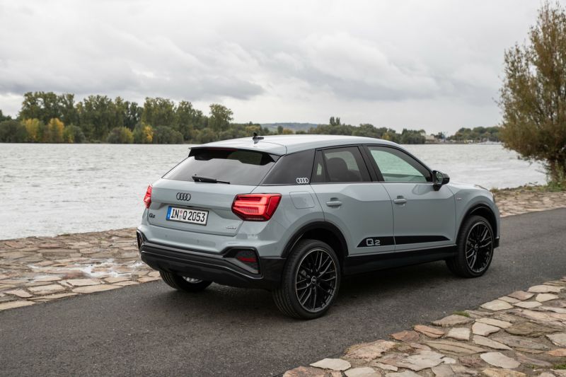 Рестайлинговый Audi Q2 начал продажи в России. Подробности и цены