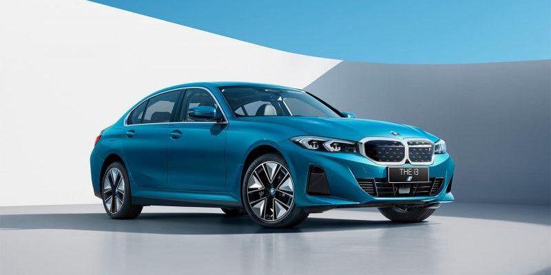 В Россию привезли электрический седан BMW 3 Series. Подробности и цены