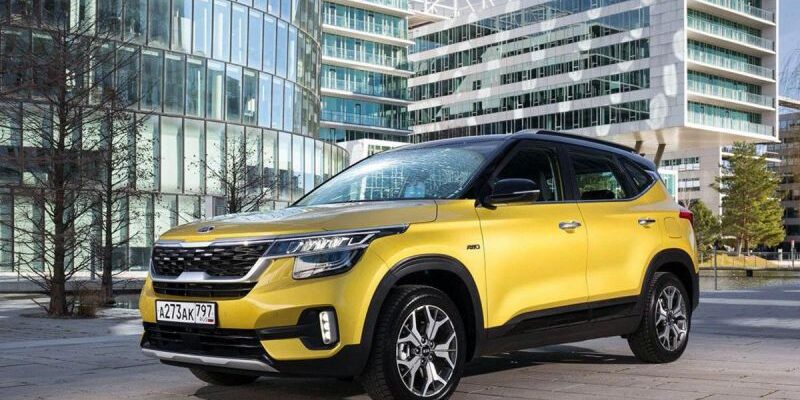 В Россию привезли партию новых Kia Seltos. Названы цены