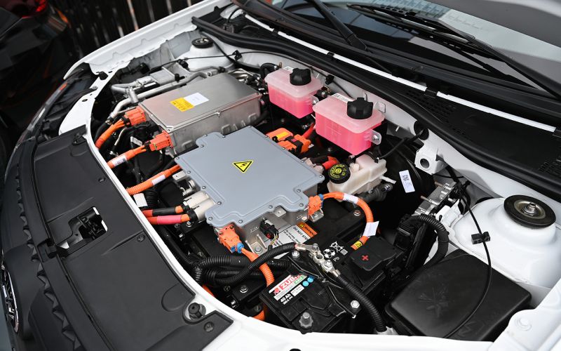 АвтоВАЗ приступает к производству первого электромобиля Lada e-Largus. Цена объявлена