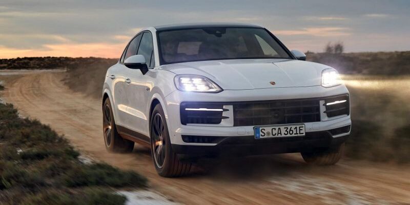 Дилер привез в Россию гибридный Porsche Cayenne Coupe. Подробности и цены