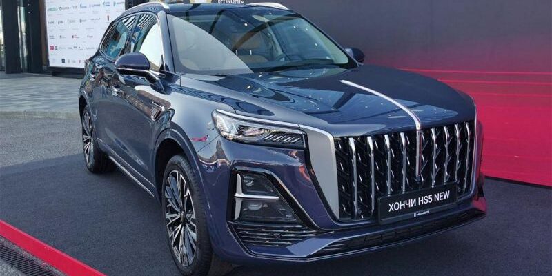 Hongqi анонсировал дебют обновленного кроссовера HS5 в России