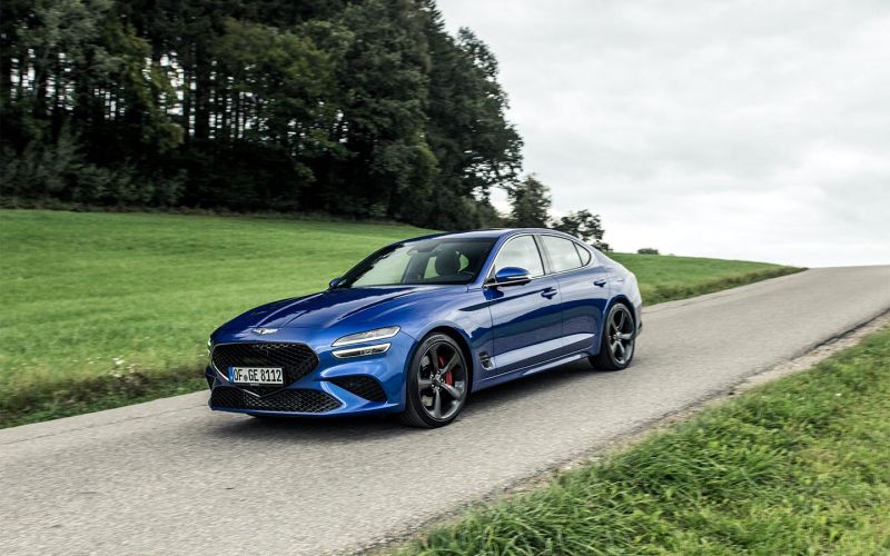 В Россию привозят обновленный Genesis G70. Что нового и сколько это будет стоить