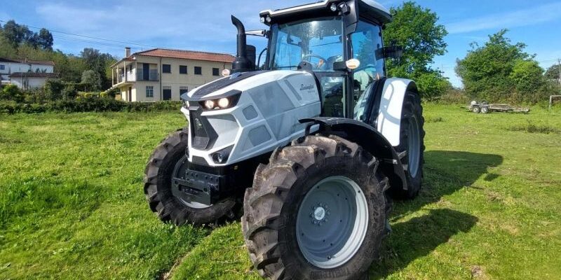 Кадырову подарили крайне необычный Lamborghini. Он совсем не мощный