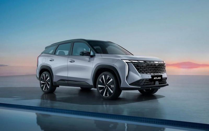 Кроссовер Geely Atlas становится все дальше и дальше от покупателей. Цена снова выросла