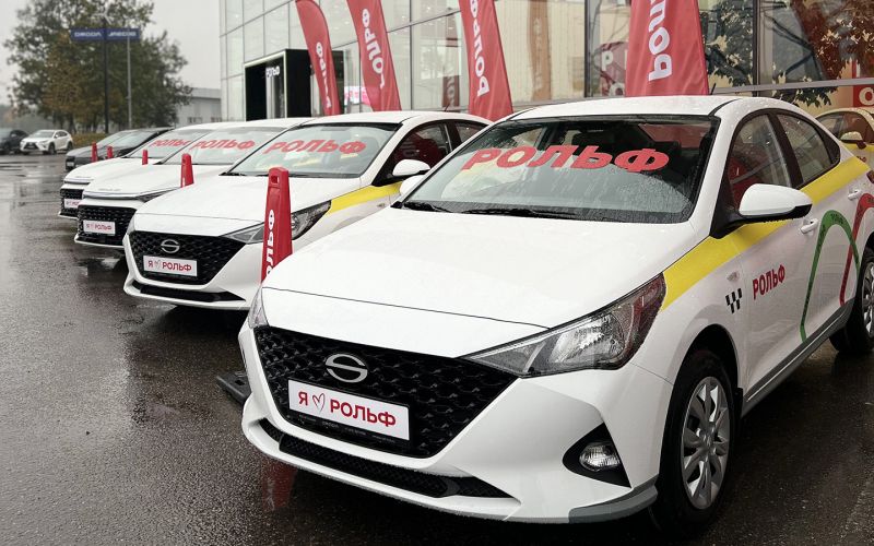 Путина и первый автомобиль Рольфа Lada Halo лишили прав номерных знаков: итоги