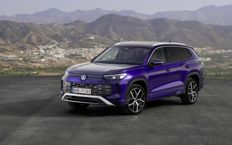 Путина и первый автомобиль Рольфа Lada Halo лишили прав номерных знаков: итоги