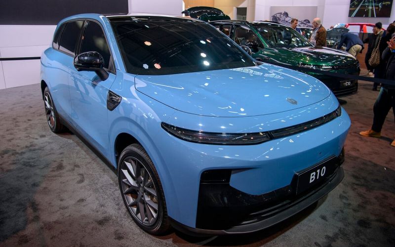 Самая привлекательная новинка Парижского автосалона. Какие модели привезут в Россию
