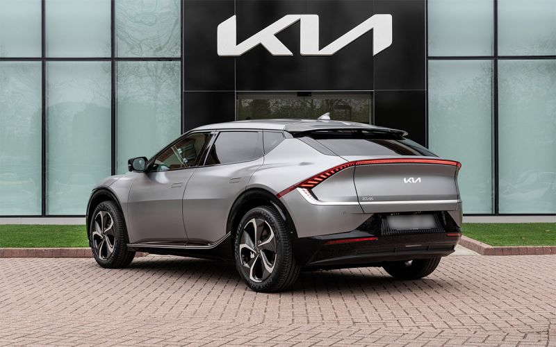 Электрический кроссовер Kia прибыл в Россию. Полная зарядка за 18 минут