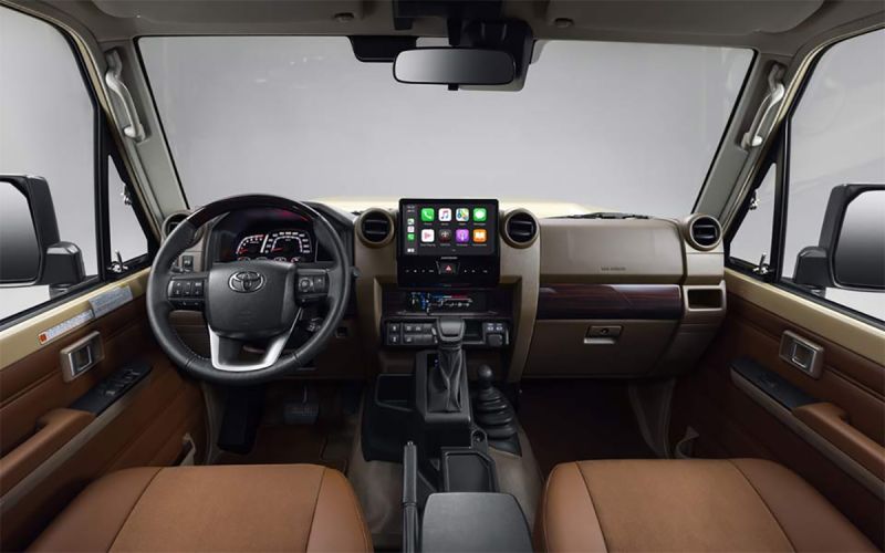В Россию прибыл необычный Toyota Land Cruiser со шноркелем и раздаточной коробкой